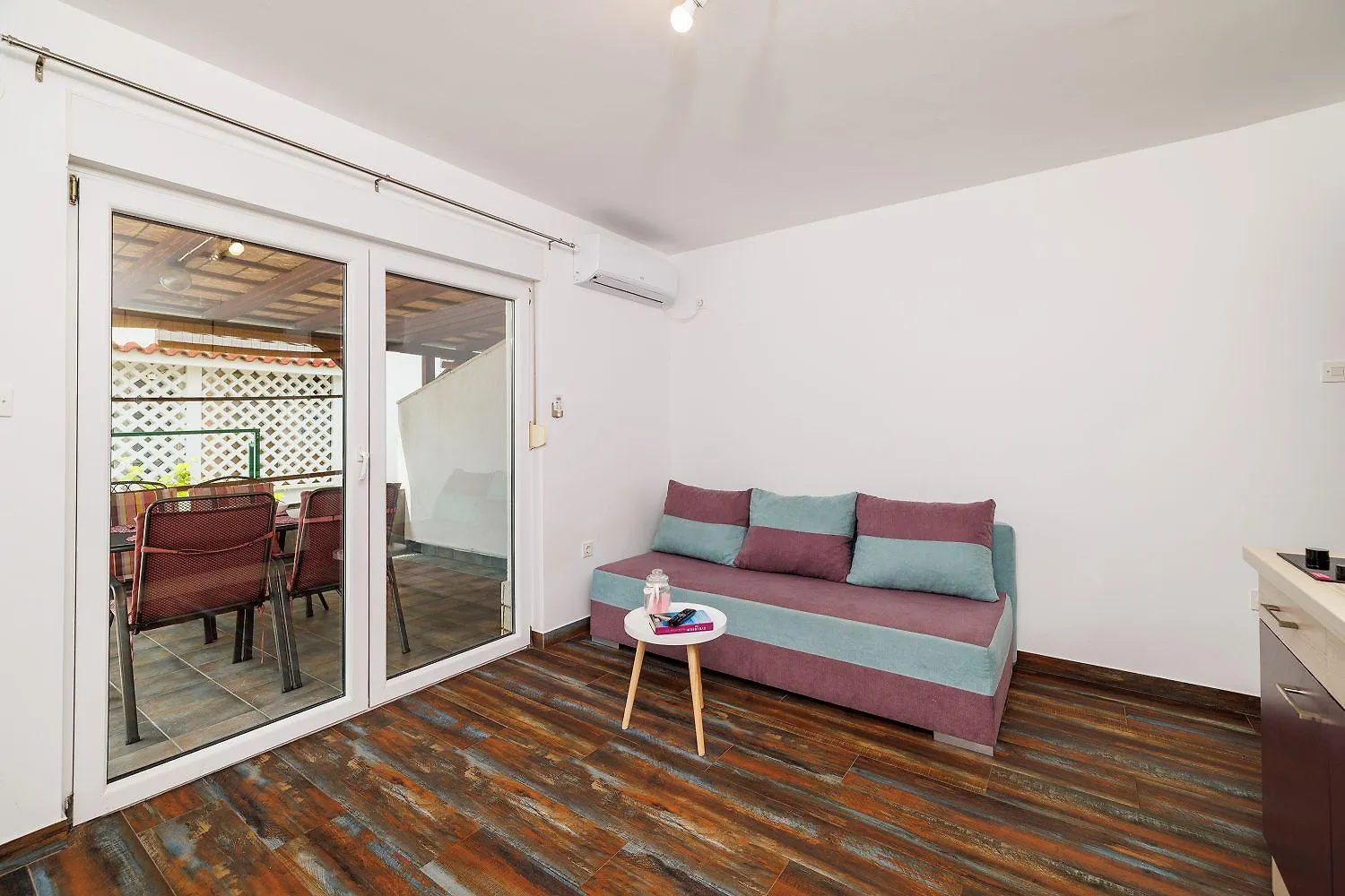 Faszinierendes Apartment Nur 150 Meter Zum Strand Mit Jacuzzi, Billard, Pool, Grill Dramalj Croatia