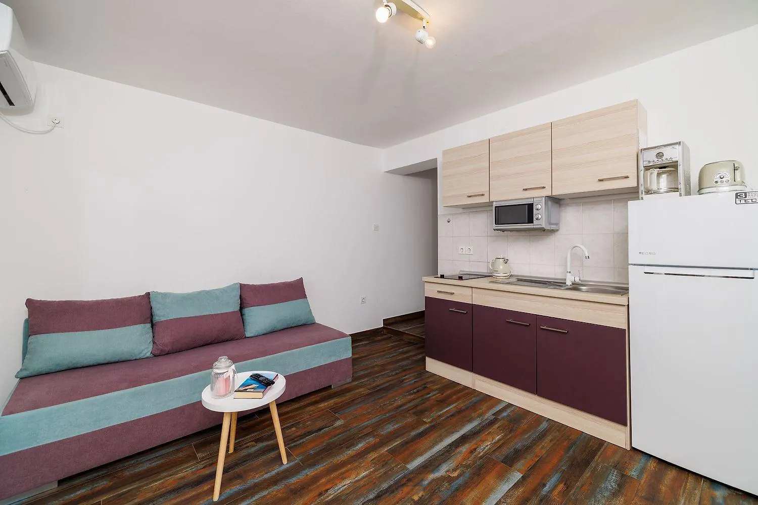 Faszinierendes Apartment Nur 150 Meter Zum Strand Mit Jacuzzi, Billard, Pool, Grill Dramalj