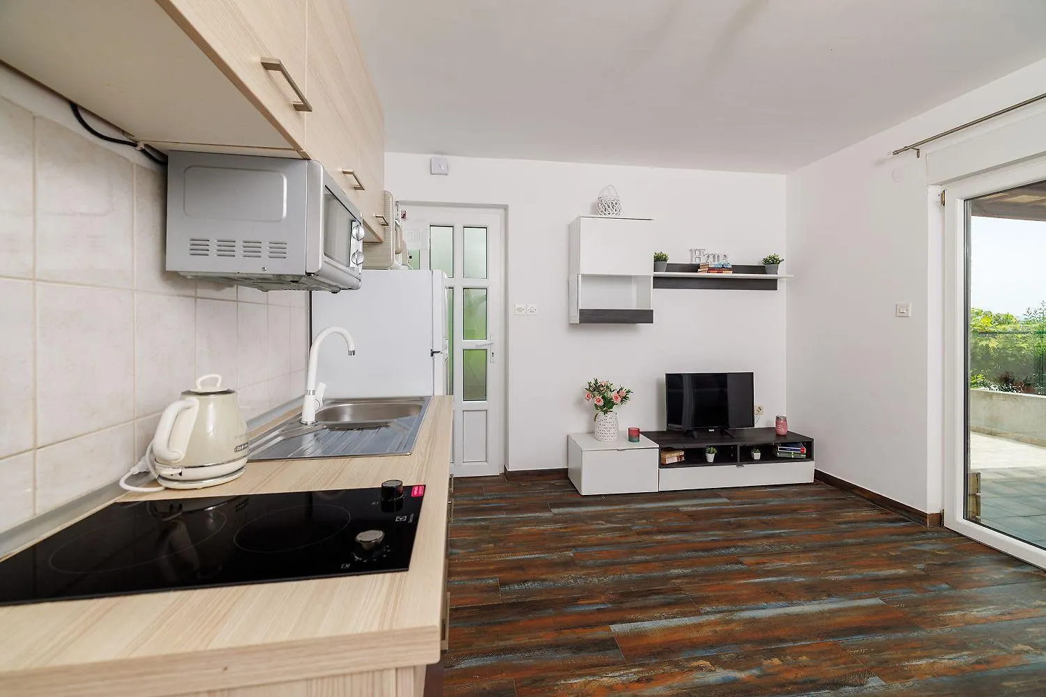 Faszinierendes Apartment Nur 150 Meter Zum Strand Mit Jacuzzi, Billard, Pool, Grill Dramalj