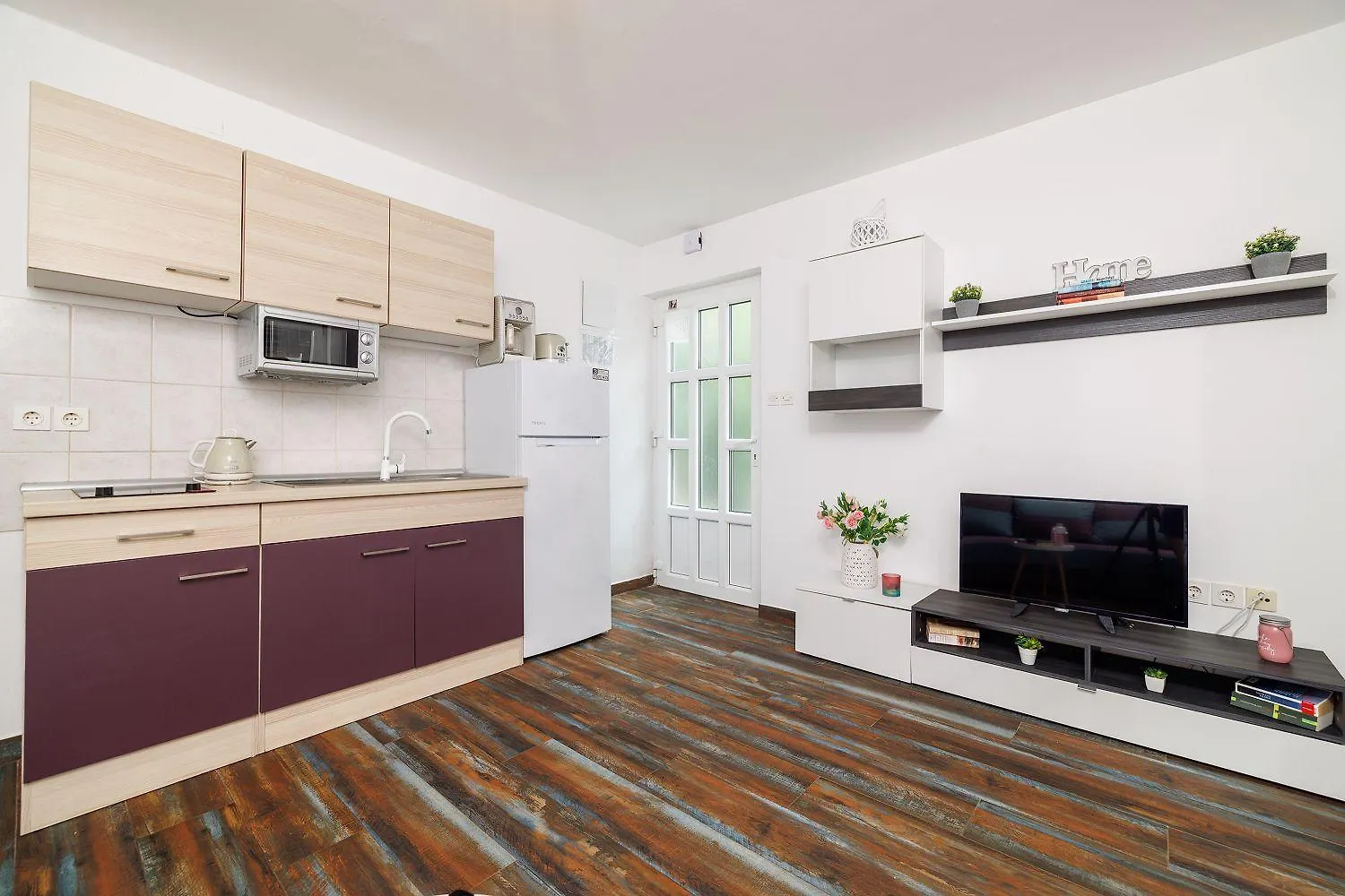 Faszinierendes Apartment Nur 150 Meter Zum Strand Mit Jacuzzi, Billard, Pool, Grill Dramalj 0*,